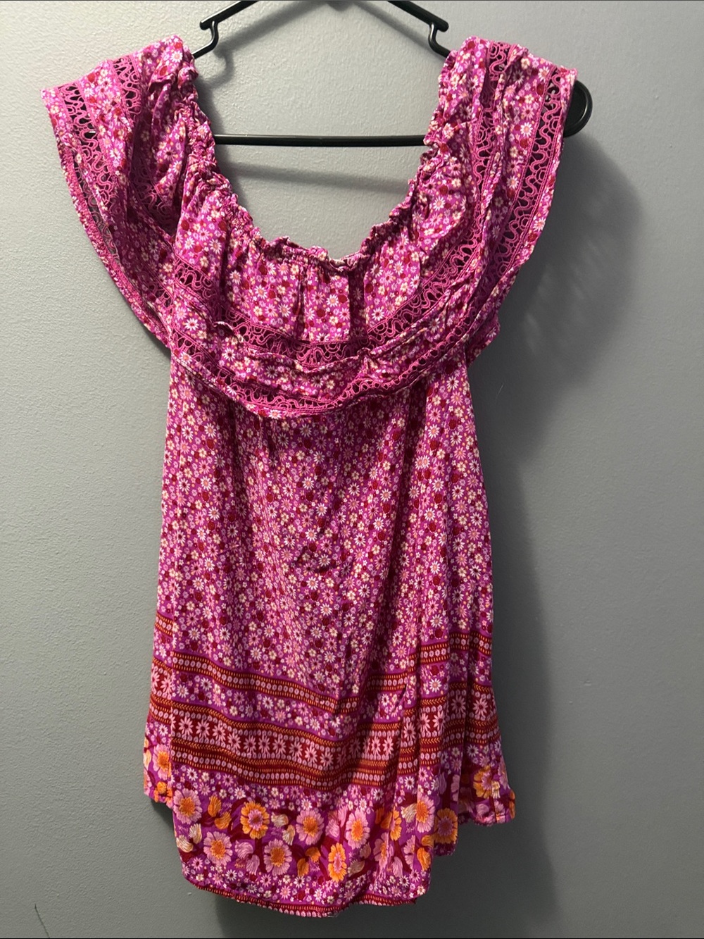 DAVI & DANI Pink Floral Off-Shoulder Ruffled Tunic
